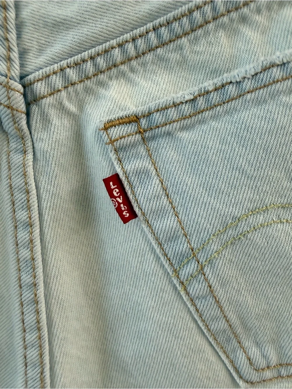 Levi’s Woman Shorts, size 27